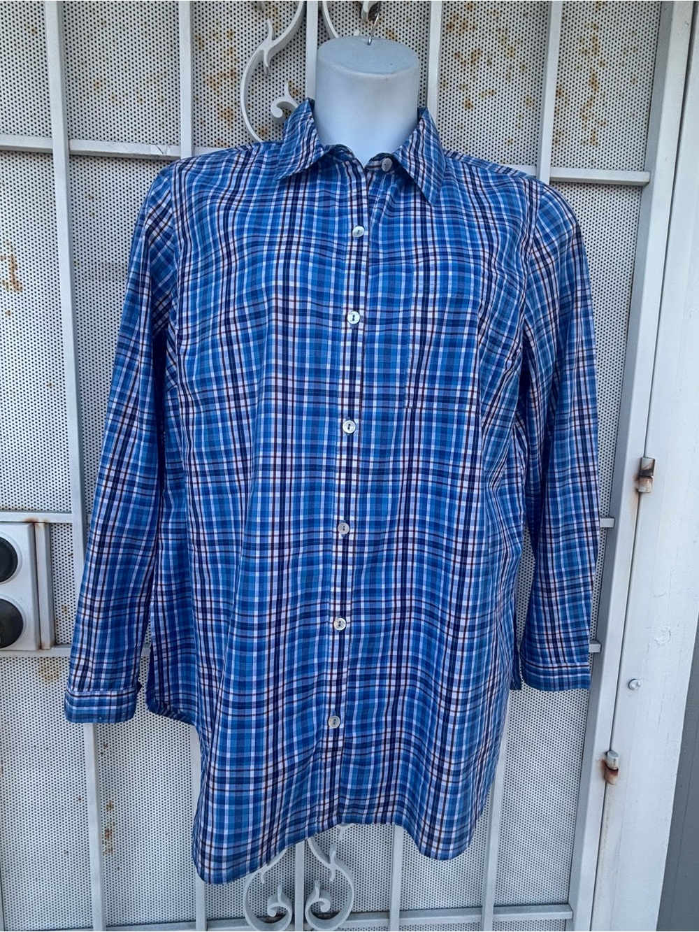 Susan Graver weekend L women's blue plaid button-down roll tab long sleeve shirt